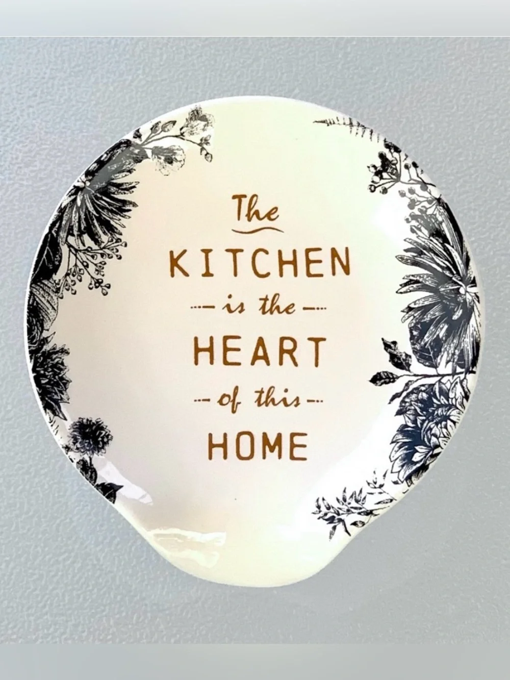 Demdaco “The Kitchen is the Heart of this Home” Ceramic Spoon Rest